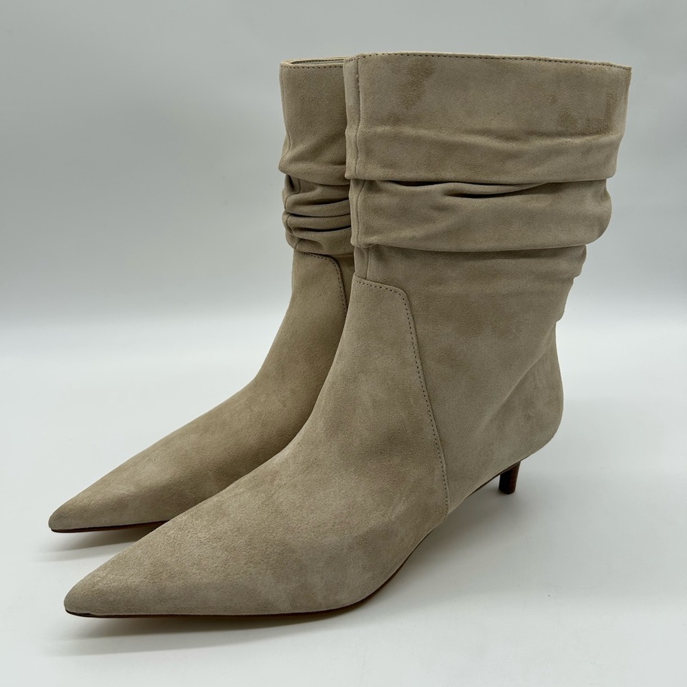 Michael Kors Dawn Suede Heeled Ankle Booties Light Sand Size 7M New With Box - Picture 5 of 13